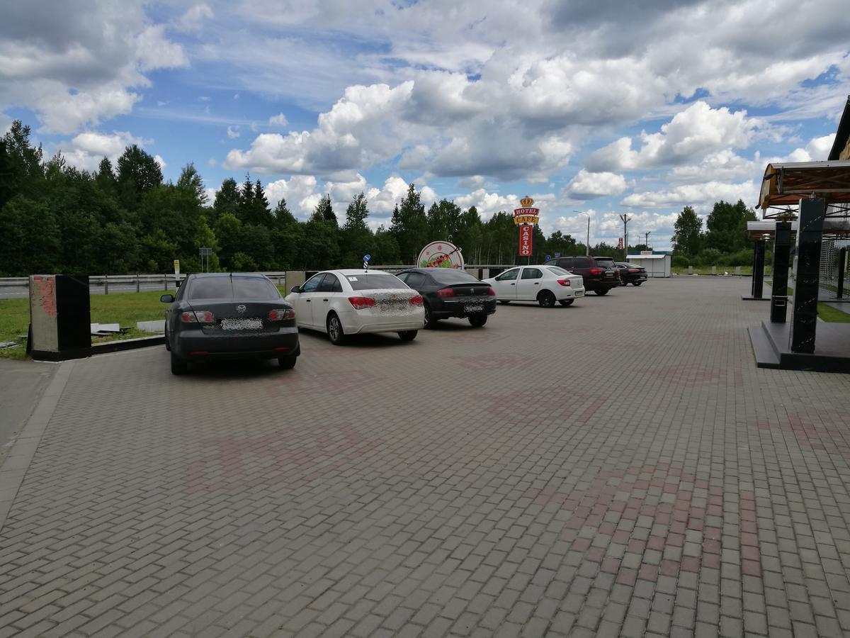 ホテルKrts Korona Sudilovichi エクステリア 写真